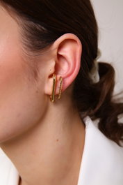 Heliophilia Silver Goldve Burg Cuff Pendientes Dorados con Circón